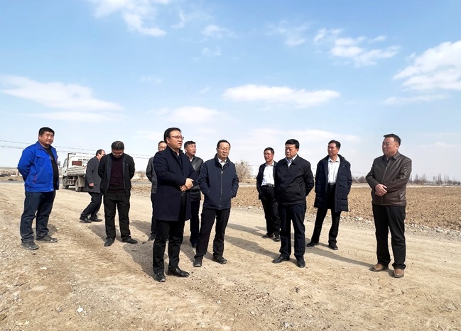 振興種業(yè)在行動,敦煌種業(yè)牽手奧凱種機、大禹節(jié)水現(xiàn)場對接推進千畝智慧種業(yè)示范園區(qū)建設(shè)項目